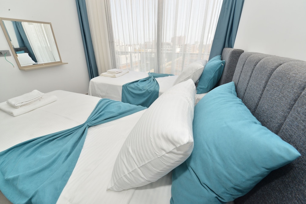 ethica suite luxury houses