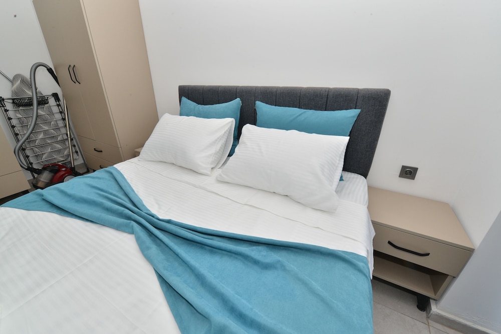 ethica suite luxury houses