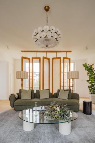la source exclusive apartment
