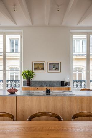 la source exclusive apartment
