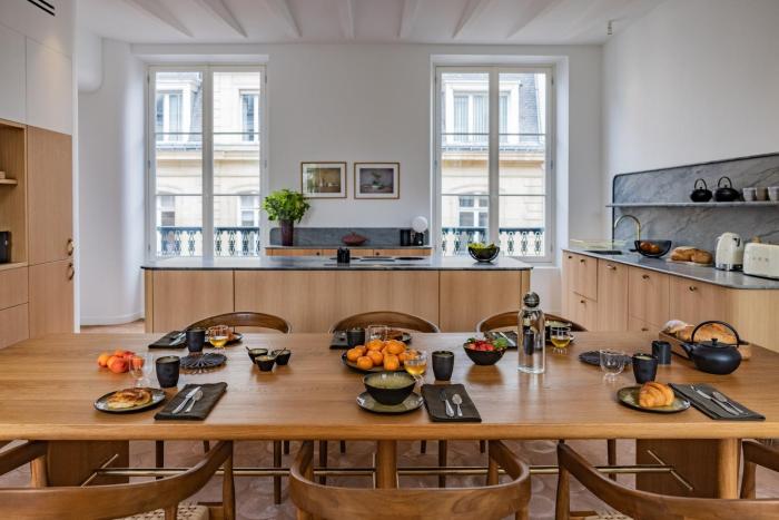 la source exclusive apartment
