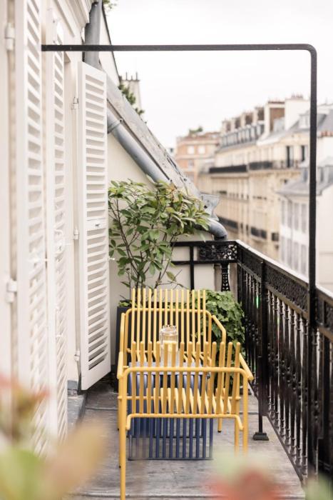 la source exclusive apartment