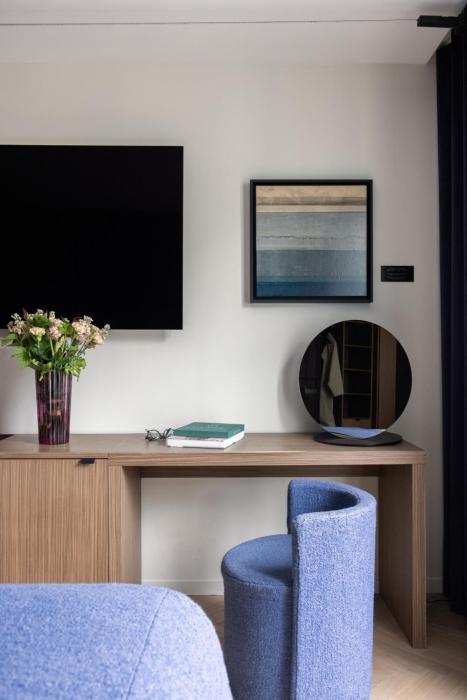 la source exclusive apartment