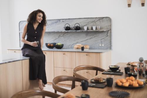 la source exclusive apartment