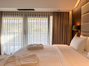 chateau mephiskalaki