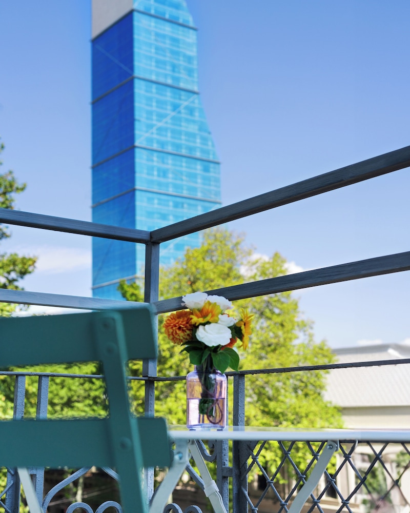 alma boutique hotel