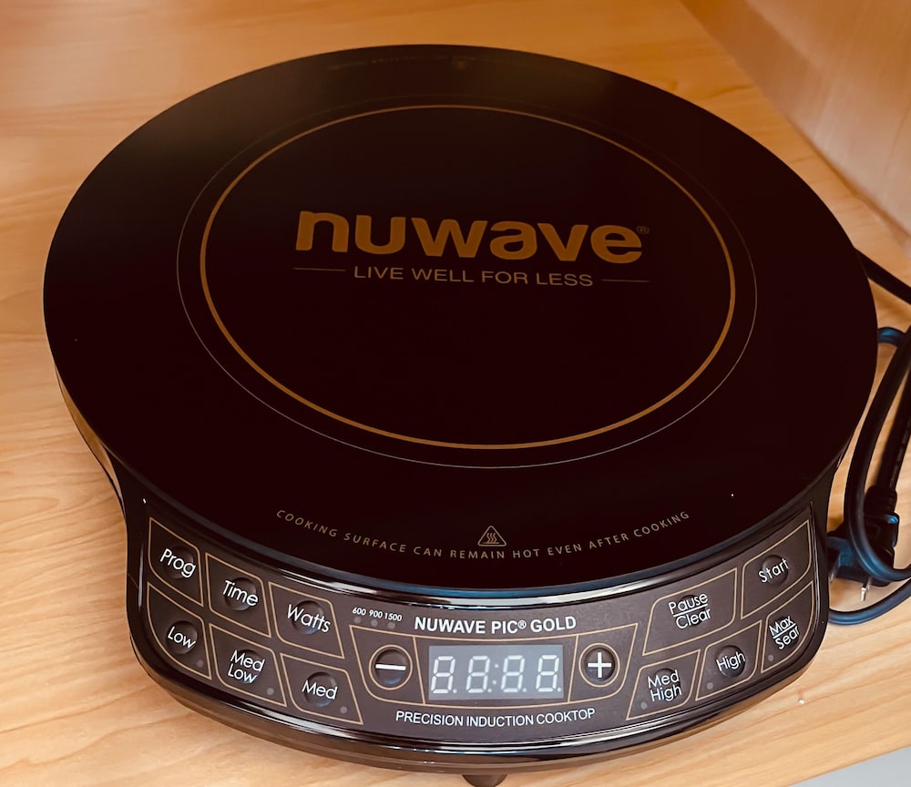 white orchid apartments