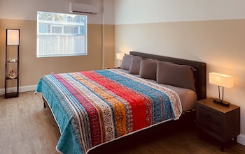 white orchid apartments