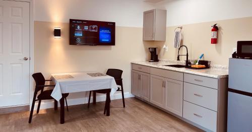 white orchid apartments