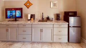 white orchid apartments