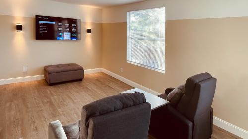 white orchid apartments
