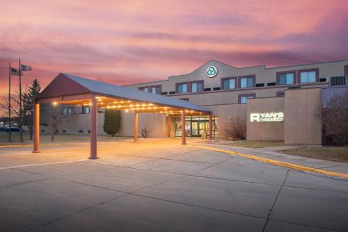 crossroads hotel at huron event center