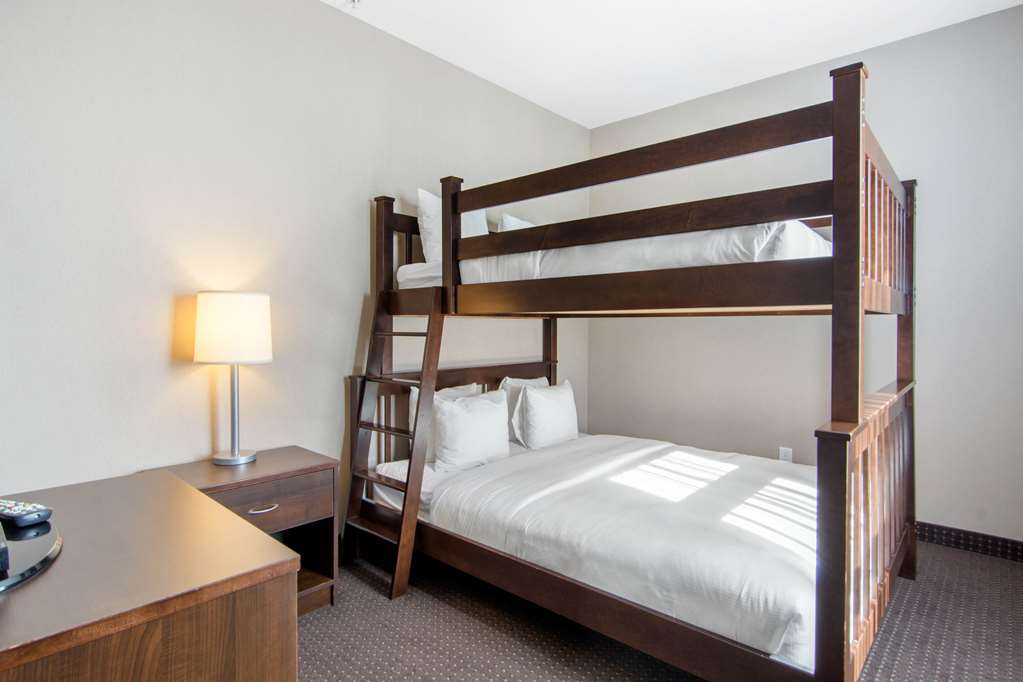 comfort inn and suites