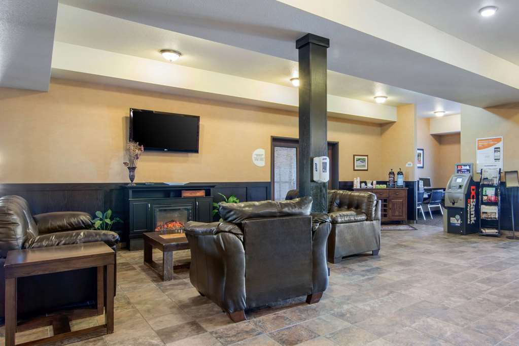 comfort inn and suites