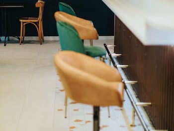 greet hotel brest aeroport