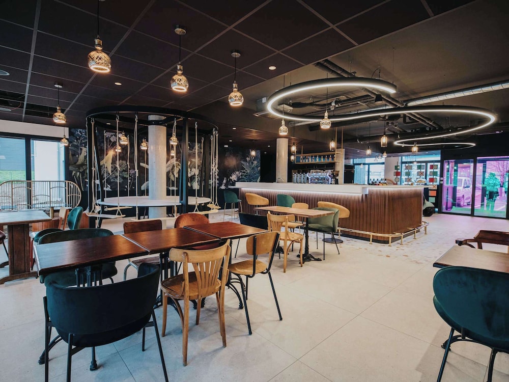 greet hotel brest aeroport