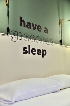 greet hotel brest aeroport