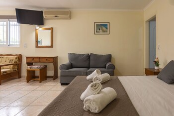 laganas holidays hotel