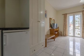laganas holidays hotel