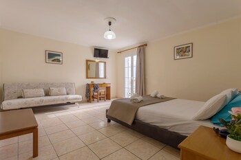 laganas holidays hotel
