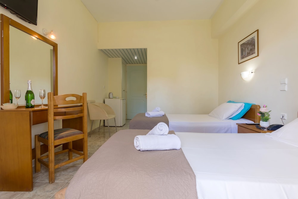 laganas holidays hotel