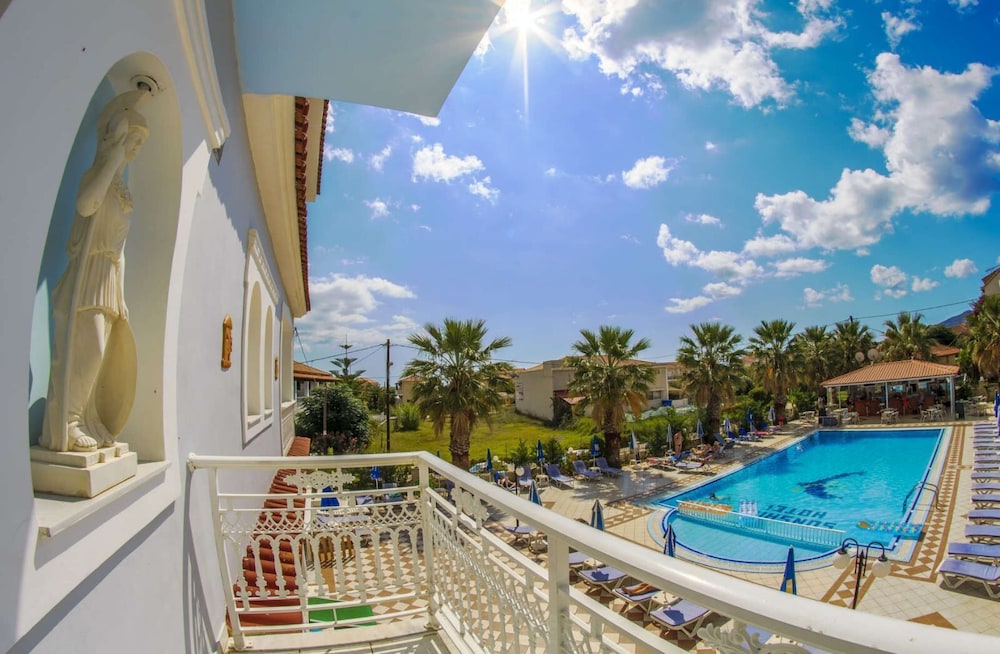 laganas holidays hotel