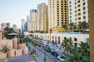 happy academia jbr