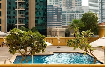 happy academia jbr