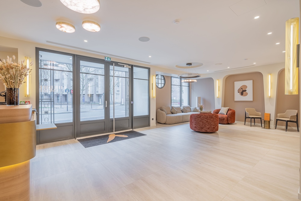 yuna porte maillot aparthotel