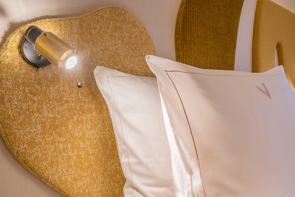 yuna porte maillot aparthotel