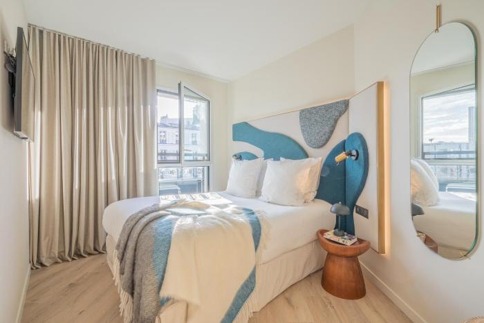 yuna porte maillot aparthotel