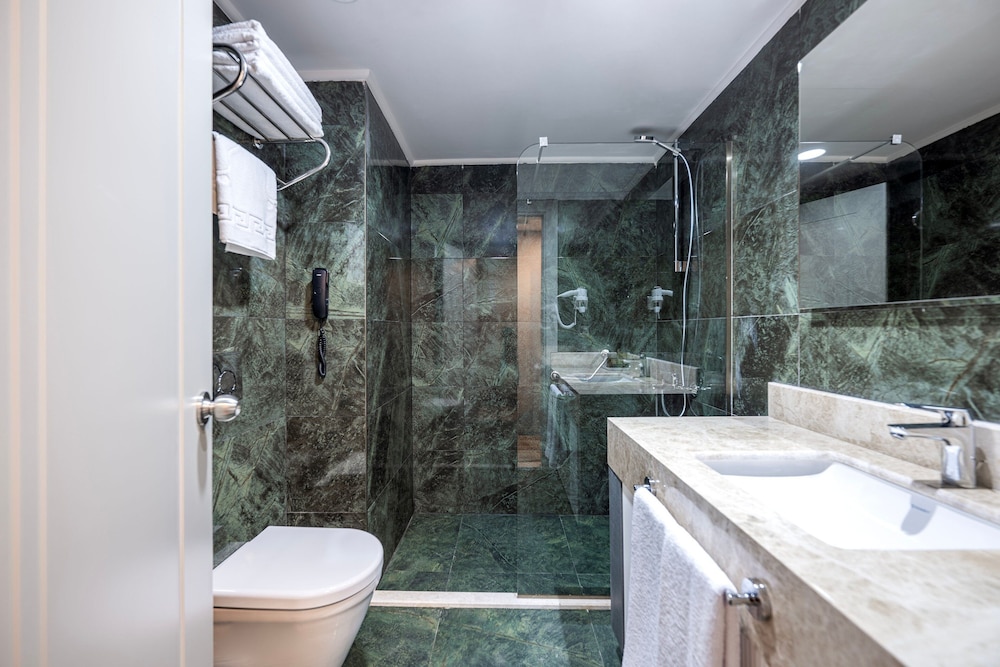 four points express by sheraton antalya lara