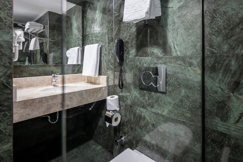 four points express by sheraton antalya lara
