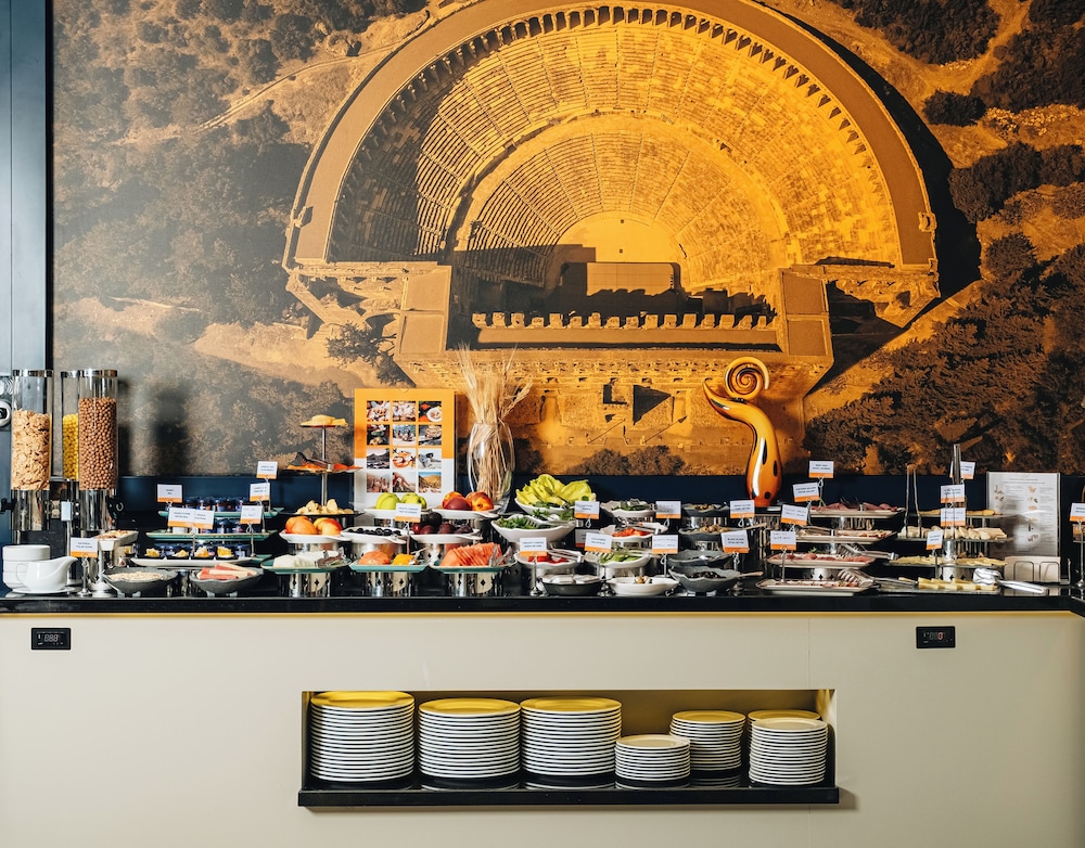 four points express by sheraton antalya lara