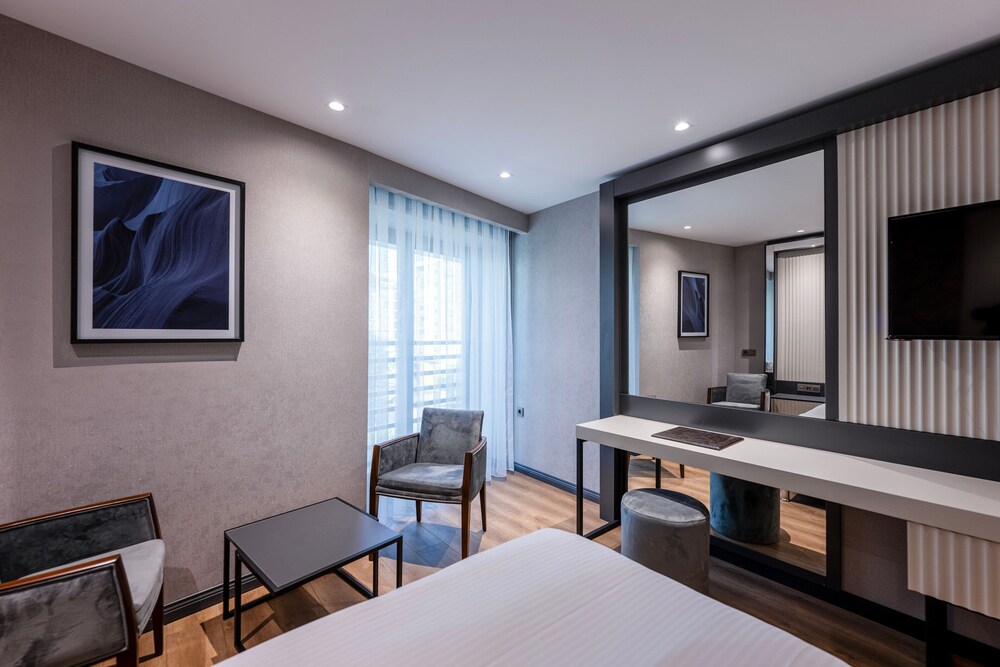 four points express by sheraton antalya lara