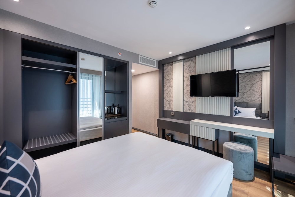 four points express by sheraton antalya lara