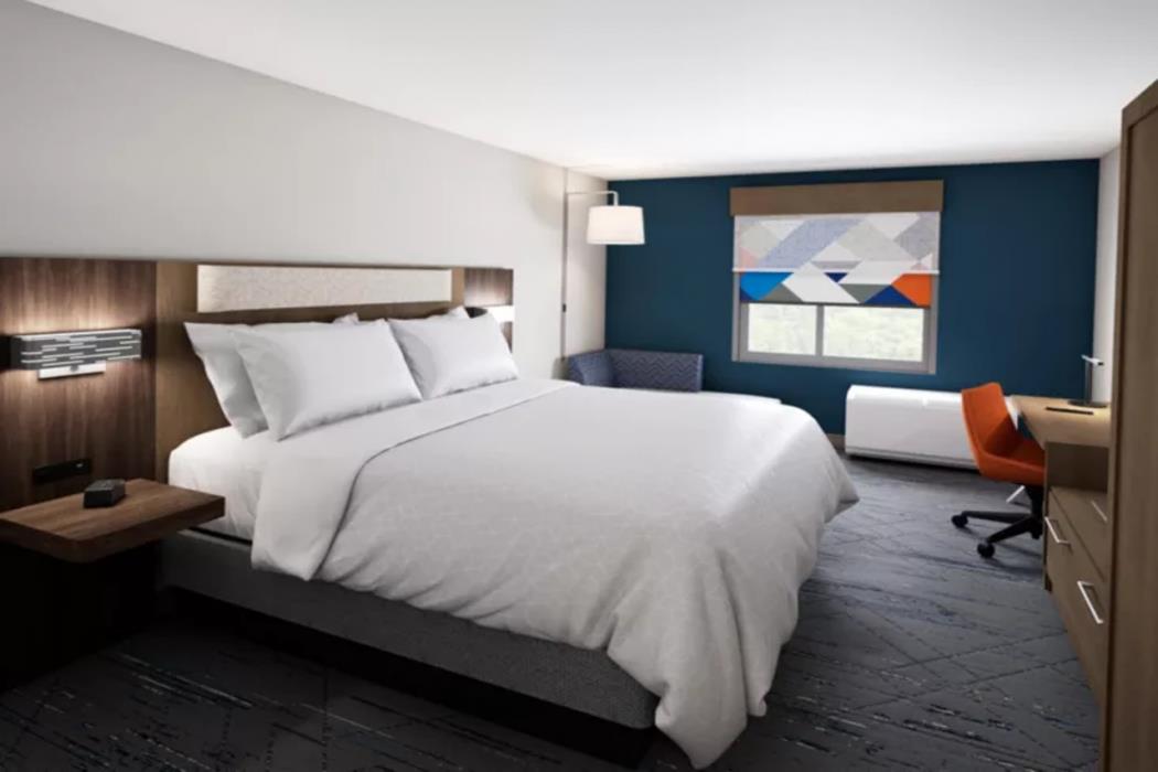 holiday inn express and suites dayton highway 90