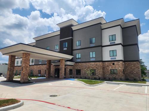 holiday inn express and suites dayton highway 90