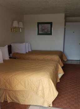 super 8 by wyndham newcastle