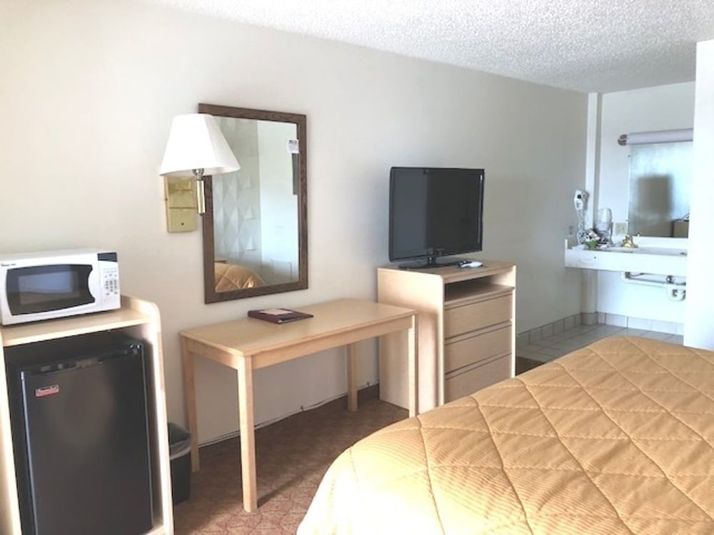 super 8 by wyndham newcastle