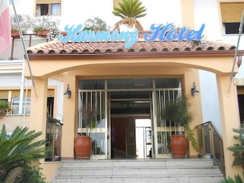 hotel harmony