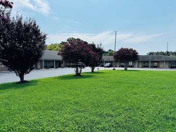 Executive Inn,Chester>>Bellwood,2 star