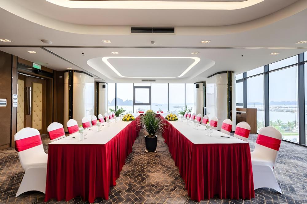 muong thanh grand ha long hotel