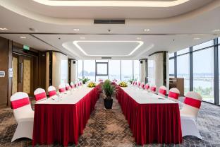 muong thanh grand ha long hotel