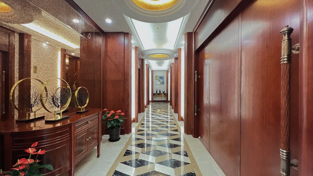delightel hotel west