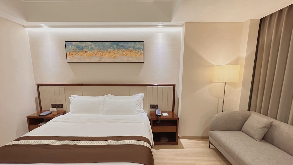 delightel hotel west