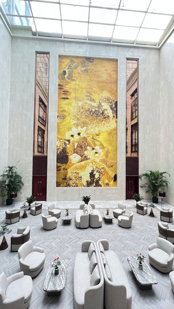 delightel hotel west
