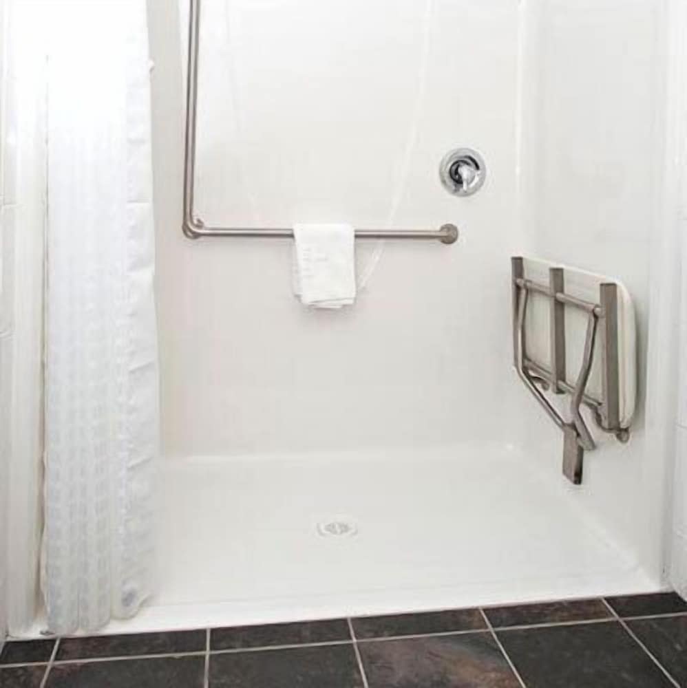 paradise inn and suites valleyview