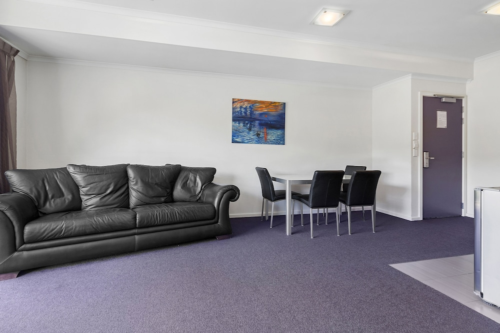 amethyst court motorlodge
