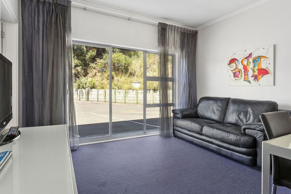 amethyst court motorlodge